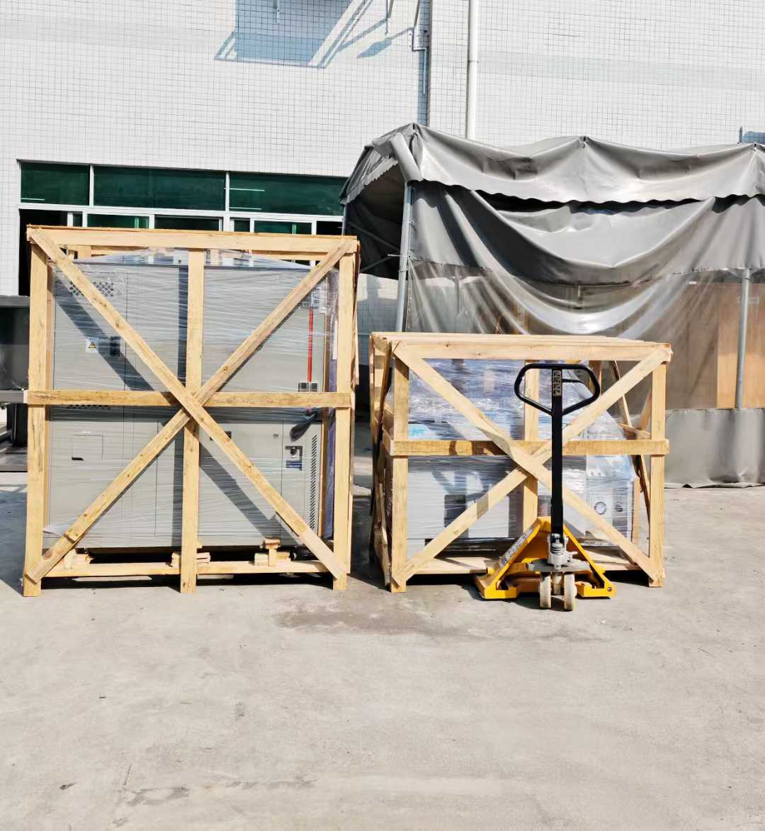 ?鹽霧試驗箱發貨江蘇南通客戶公司